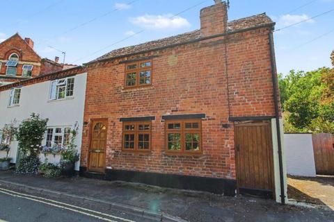 2 bedroom cottage for sale, Seggs Lane, Alcester, Warwickshire, B49 5HJ