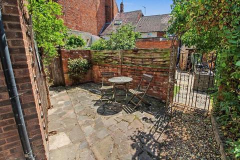 2 bedroom cottage for sale, Seggs Lane, Alcester, Warwickshire, B49 5HJ