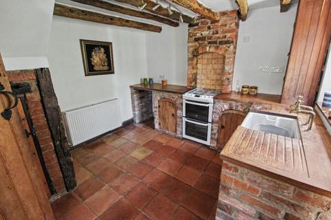 2 bedroom cottage for sale, Seggs Lane, Alcester, Warwickshire, B49 5HJ