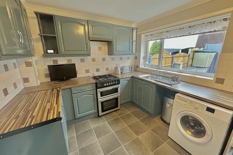 2 bedroom house to rent, Murray Road, Sheffield, S21