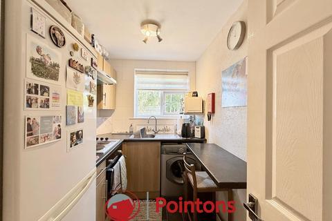 2 bedroom maisonette to rent, Deegan Close, Wyken Coventry