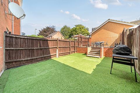 3 bedroom townhouse for sale, Porthallow Close, Orpington