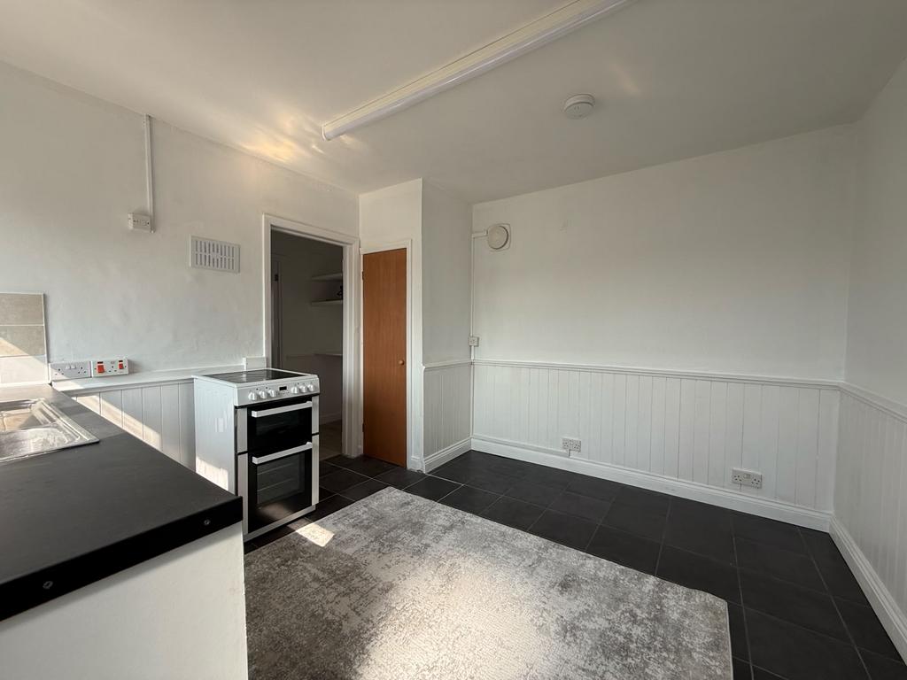 Bursledon Road, Southampton, SO19 - View 2