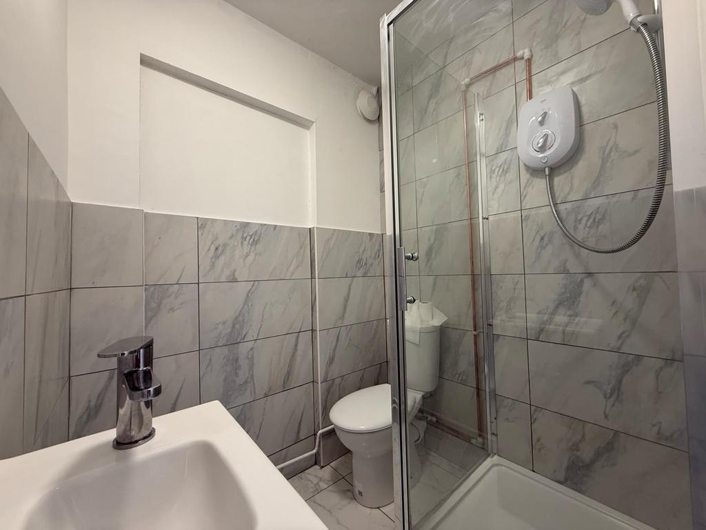 Bursledon Road, Southampton, SO19 - View 6