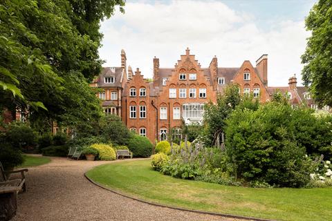 Collingham Gardens, London SW5