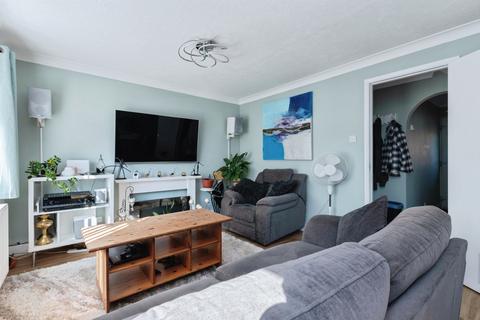 4 bedroom semi-detached house for sale, Spetisbury Close, Bournemouth