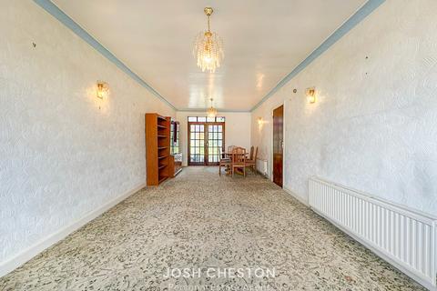 3 bedroom detached bungalow for sale, Rochdale Road, Oldham, OL2
