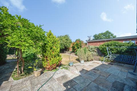 4 bedroom detached bungalow for sale, Ripple Road, Droitwich, WR9