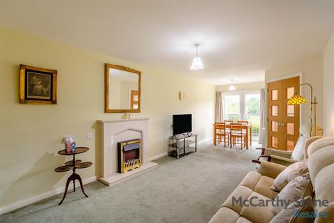 2 bedroom apartment for sale, Squirrel Way, Shadwell, Leeds