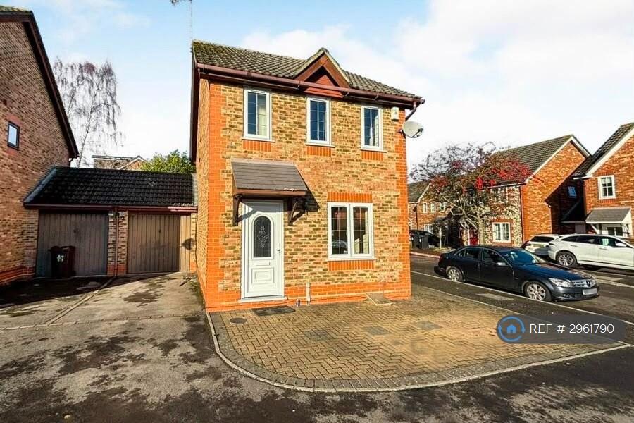 Privet Close, Reading, RG6