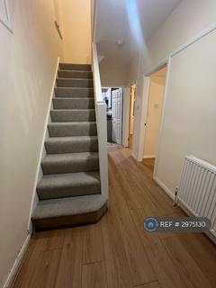 3 bedroom semi-detached house to rent, Princess Avenue, Nottingham, NG9