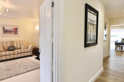 4 bedroom detached house for sale, Millshot Drive, Amersham, HP7