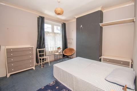 2 bedroom terraced house for sale, Oxford Road, Clarendon Park