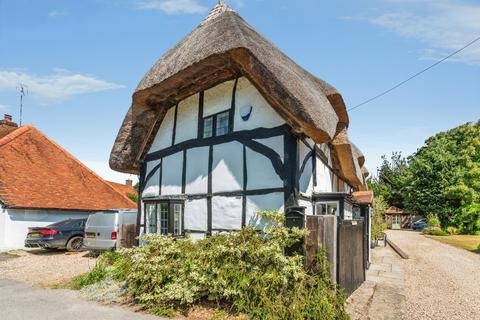 4 bedroom detached house to rent, Cat Street, Wantage, OX12