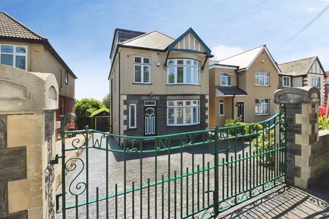5 bedroom detached house for sale, Courtney Road, Bristol
