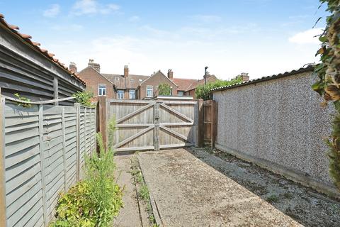 2 bedroom terraced house for sale, Glebe Road, Norwich