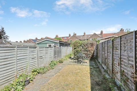 2 bedroom terraced house for sale, Glebe Road, Norwich