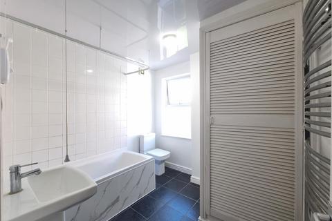 2 bedroom terraced house for sale, Edward Road, Clarendon Park, Leicester
