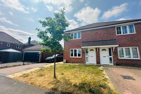 3 bed semi-detached house for rent in Maize Way, Nuneaton