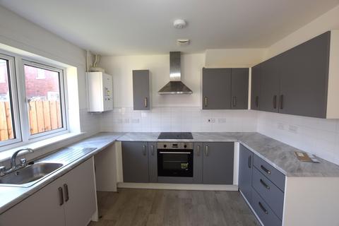3 bedroom terraced house to rent, Clos Pwll Coch, Canton CF11