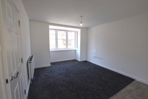 3 bedroom terraced house to rent, Clos Pwll Coch, Canton CF11