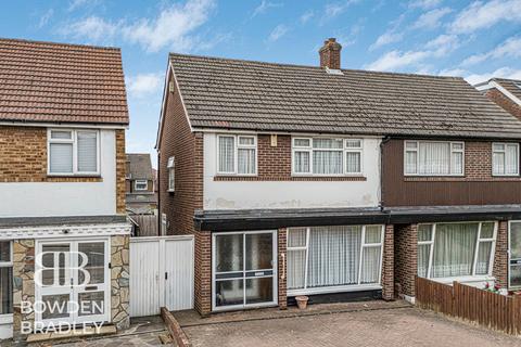 New North Road, Hainault, IG6