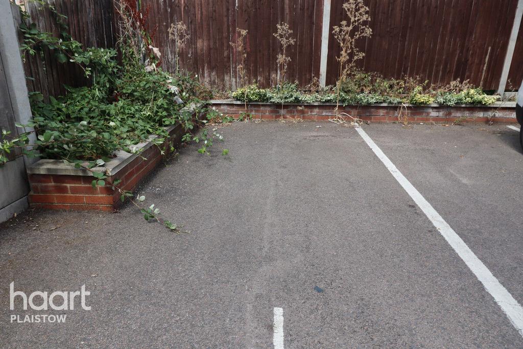 Driveway view, off-street parking