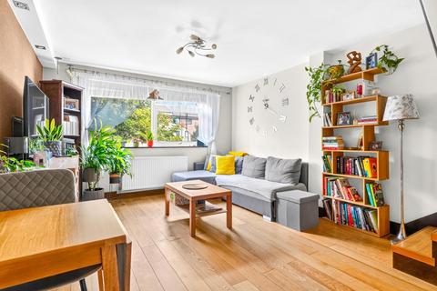 Manor Vale, Brentford