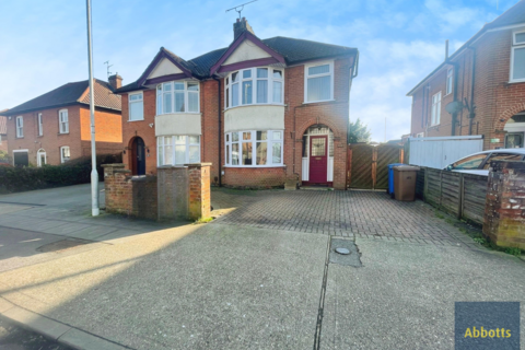 3 bed house for rent in Whitby Road, Ipswich, IP4