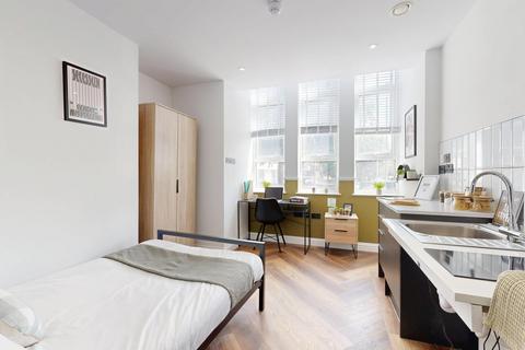 1 bedroom house to rent, Thurloe Street, Manchester M14