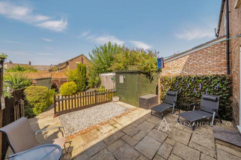 3 bedroom terraced house for sale, Englands Lane, Bedfordshire LU5
