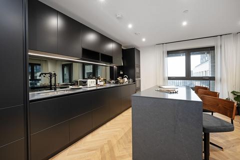 3 bedroom flat for sale, Woodberry Down, Finsbury Park N4