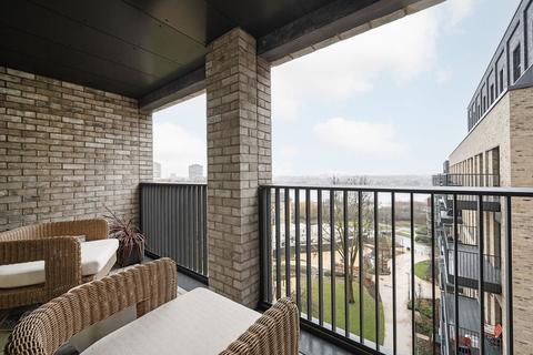 3 bedroom flat for sale, Woodberry Down, Finsbury Park N4