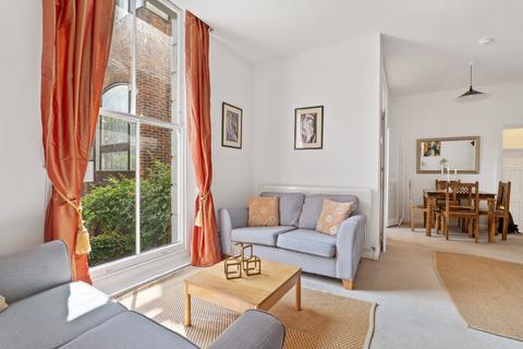 2 bedroom end of terrace house to rent, Oval Road, London, NW1