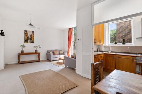 2 bedroom end of terrace house to rent, Oval Road, London, NW1
