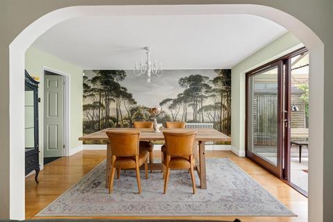 4 bedroom detached house for sale, Southborough Road, Bromley