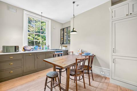 2 bedroom terraced house to rent, Canonbury Road, Canonbury, Islington, London, N1
