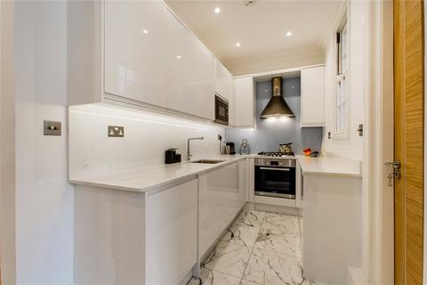 2 bedroom mews to rent, Devonshire Close, London W1G