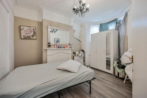 Lonsdale Avenue, Upton Park, London, E6