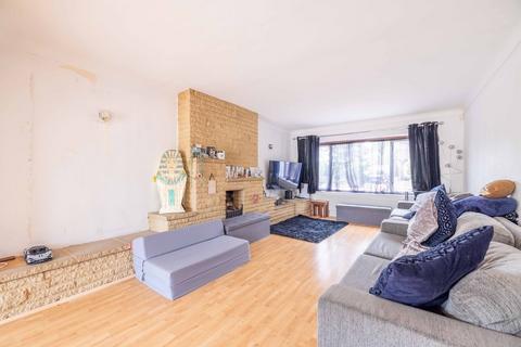 4 bedroom detached house for sale, Ashcroft Drive, Denham UB9