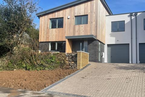 4 bed semi-detached house for rent in Old Falmouth Road, Truro, TR1