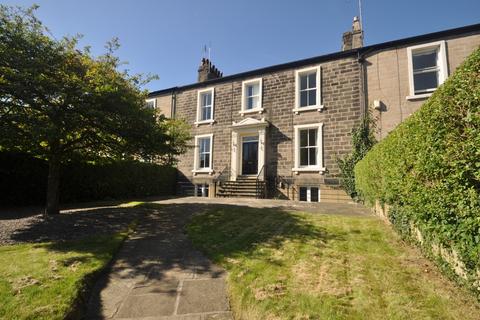 5 bed terraced house for rent in 20 Swan Road, Harrogate, North Yorkshire, HG1