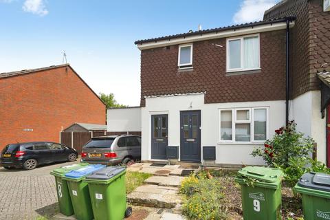 1 bedroom maisonette for sale, Celandine Drive, London, SE28
