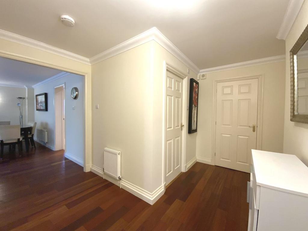Apartment in London - View 2