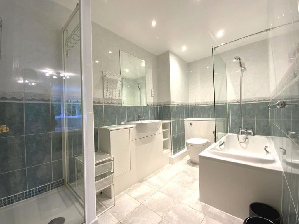 Apartment in London - More