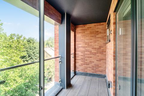 2 bedroom flat for sale, Holloway Road, London, N19