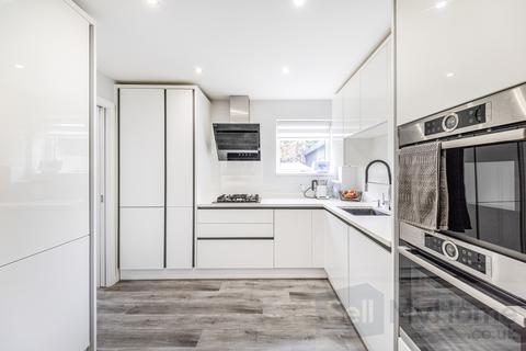 4 bedroom semi-detached house for sale, Elgar Grove, Browns Wood, Milton Keynes, Buckinghamshire