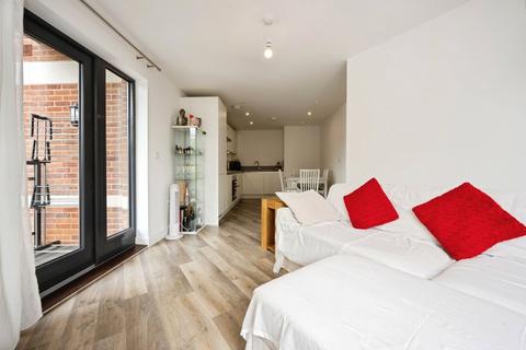 2 bedroom flat for sale, Linden Road, Bedford, Bedfordshire, MK40