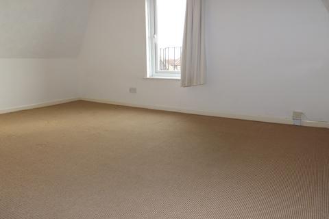 2 bedroom flat to rent, -77 St. Ronans Road, Southsea, PO4