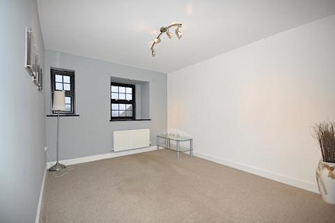 2 bedroom flat to rent, WORDSLEY - Camellia Gardens